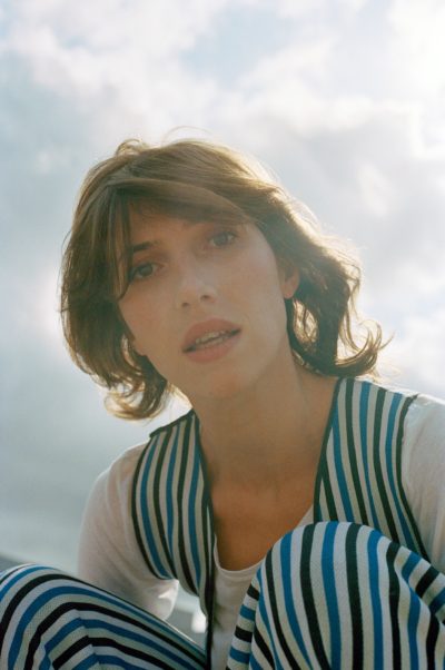 NZ FOLK PHENOMENON ALDOUS HARDING RETURNS