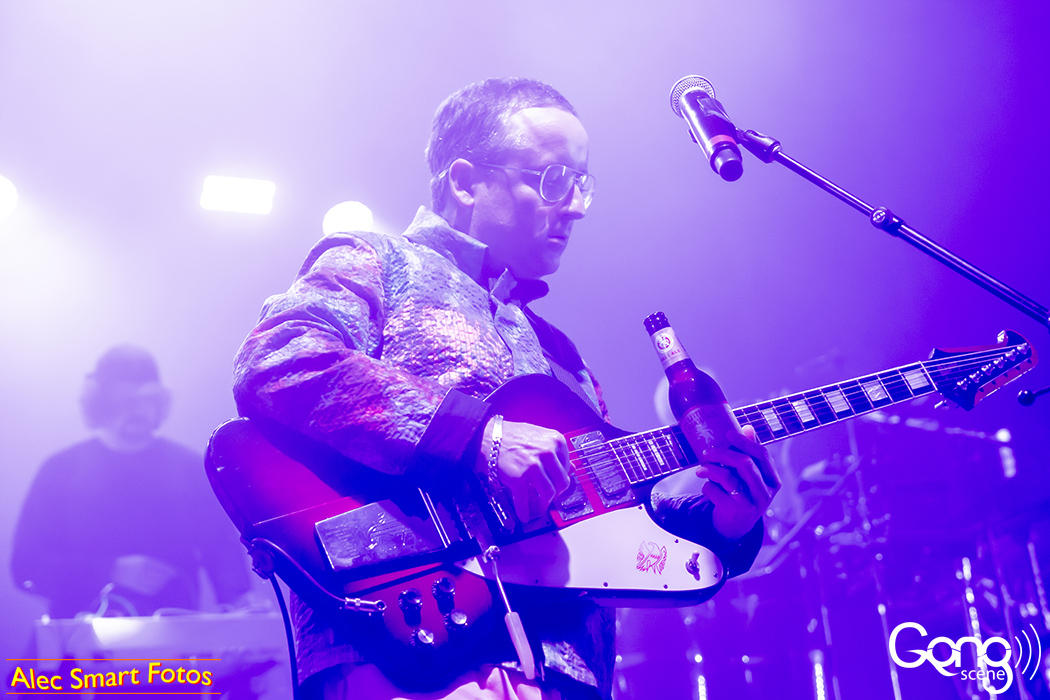 Hot Chip + Harvey Sutherland @ Enmore Theatre